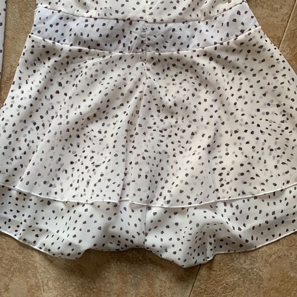 🎉Host Pick🎉 Spotted, Tie-Waist Romper - Picture 11 of 12